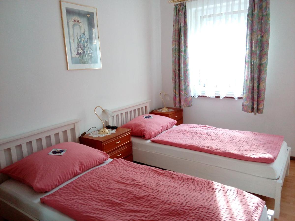 Pension Am Rosental Merseburg Buitenkant foto